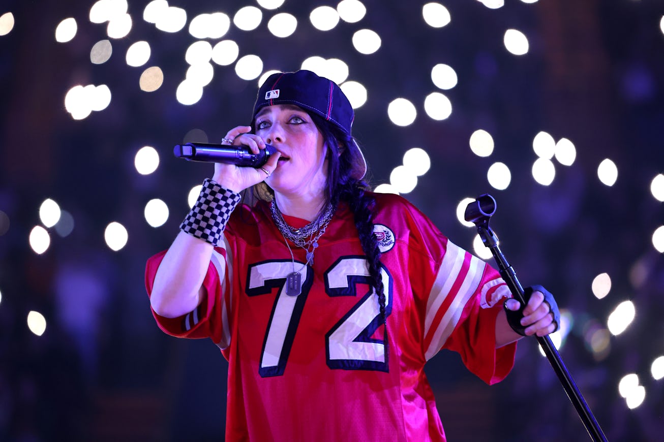 Billie Eilish just extended her tour: here's what you need to know.