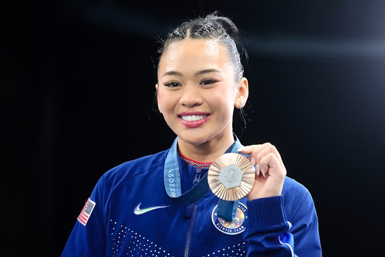 PARIS, FRANCE - AUGUST 01: Sunisa Lee of USA shows off her Bronze Medal during the Paris 2024 Olympi...